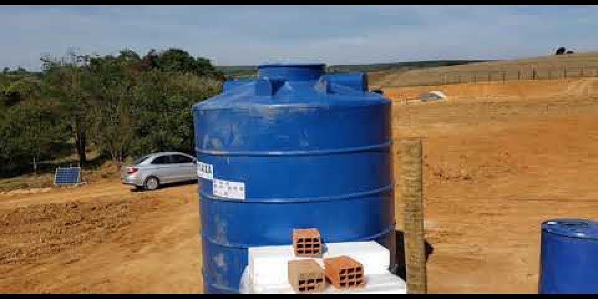 5,000 Gallon Welded Steel Water Storage Tank Complete Coating Diameter: 10'-4" Peak Height: 9'-6"