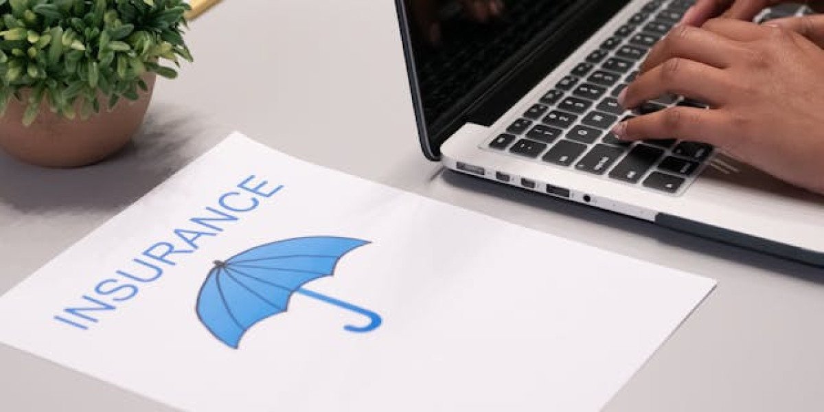 The Role of Insurance Brokers in Dubai: Navigating the UAE’s Dynamic Insurance Market