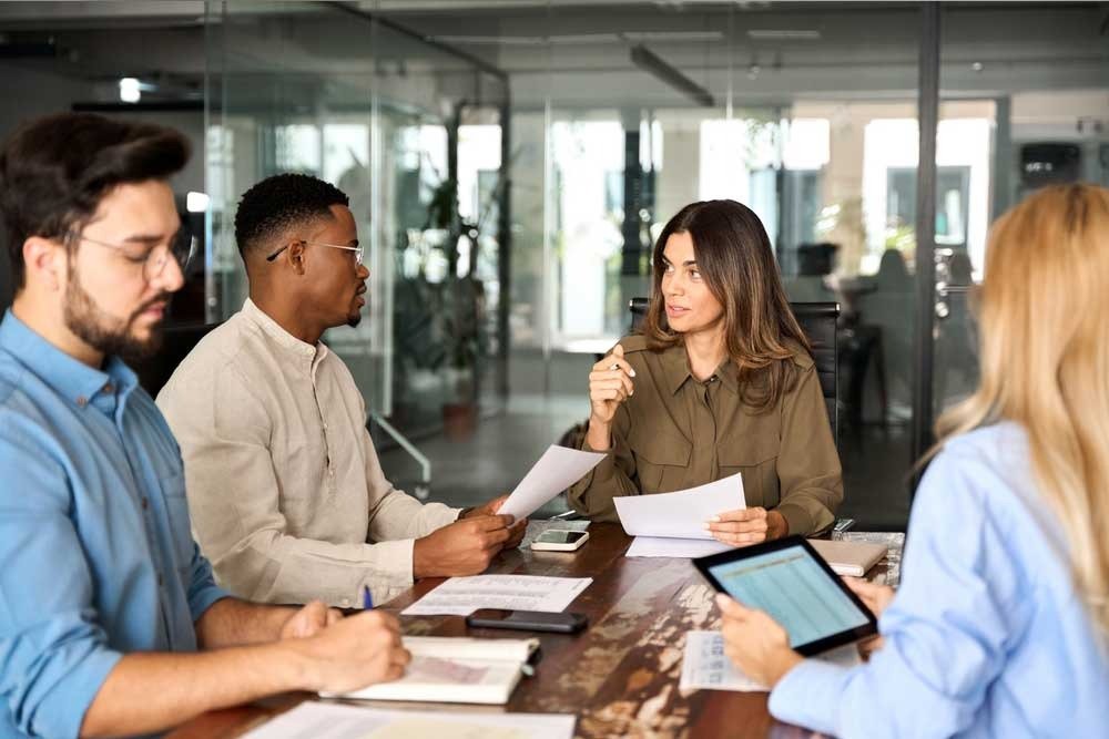 Safe Investments for Beginners: Best Low-Risk Options in 2025