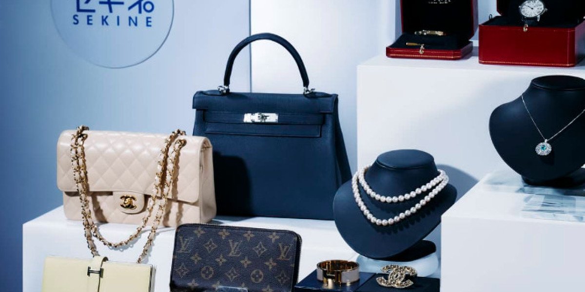 Tokyo’s Vintage Fashion Scene: A Must for Global Shoppers