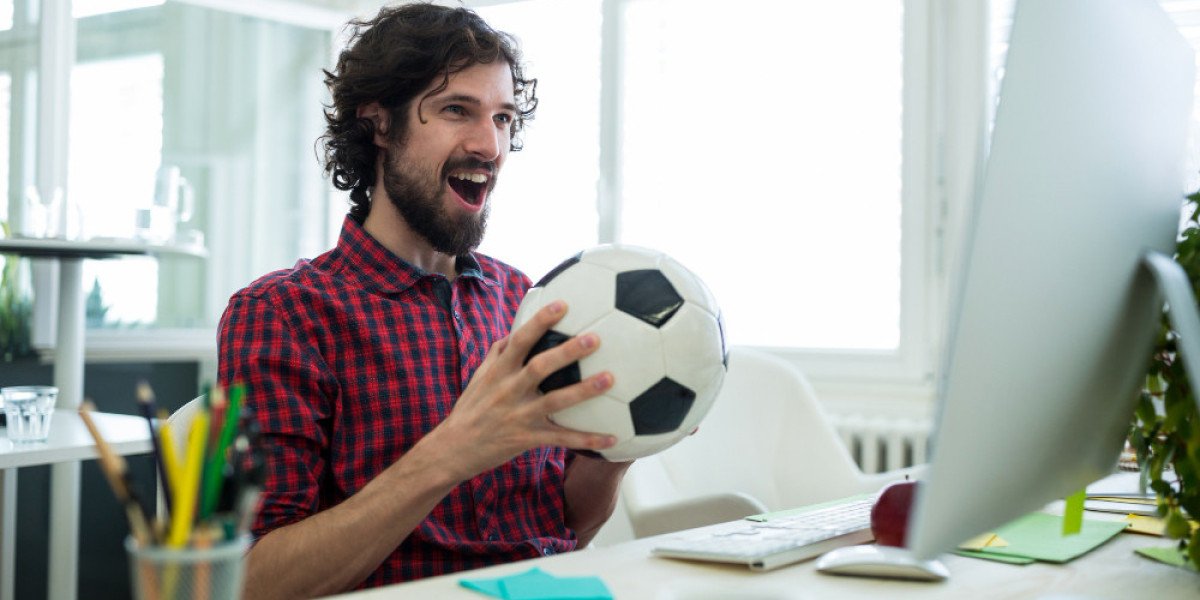 Why Football Gambling Software Is Essential for Modern Bookies