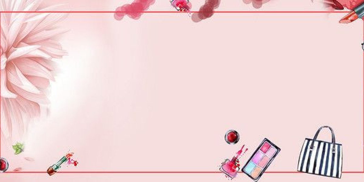 11 "Faux Pas" That Are Actually Okay To Make With Your Small Fireplaces